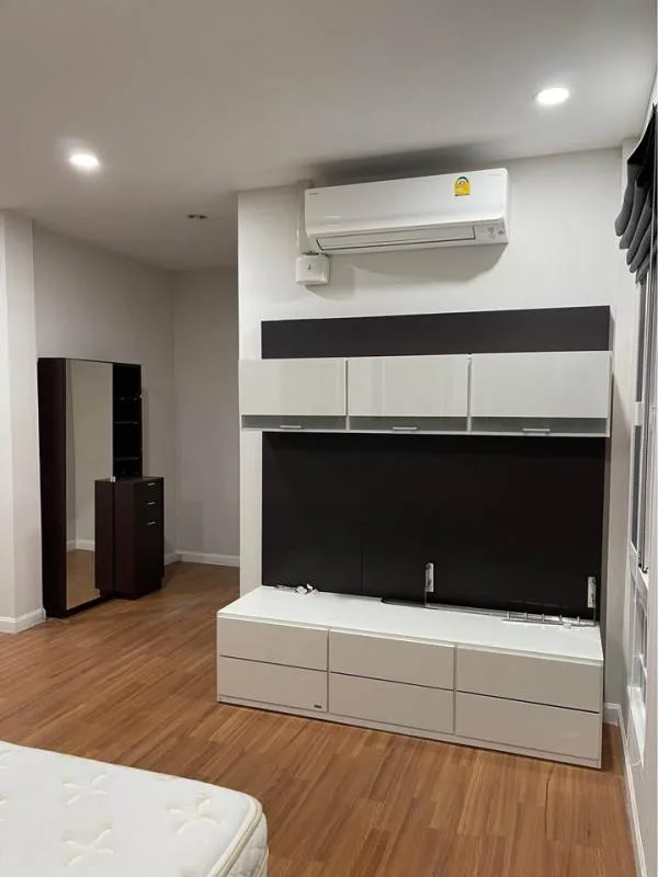 Property photos for Baan Manthana Rama 9 ??? Srinakarin