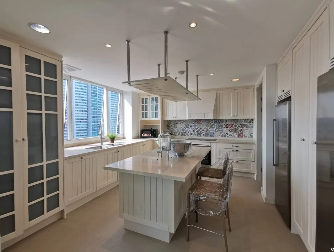 Property photos for Wilshire