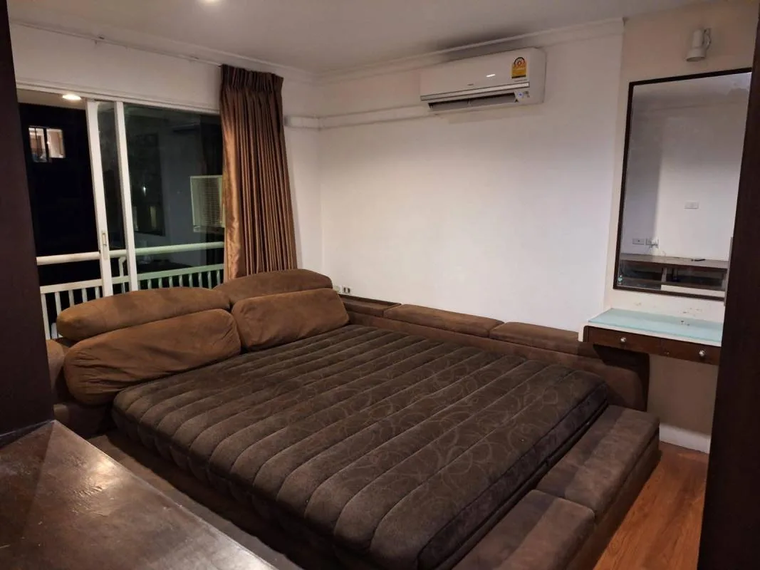 Property photos for Grand Park View Asoke