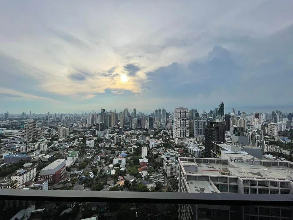 Property photos for The Esse Sukhumvit 36