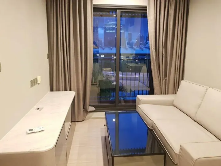 Property photos for Life Asoke Hype