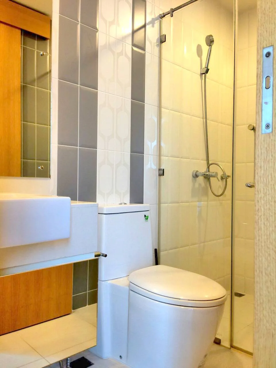 Property photos for Circle Condominium