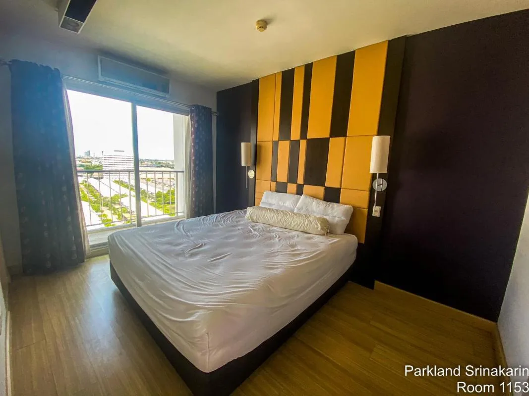 Property photos for The Parkland Srinakarin