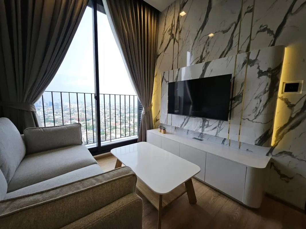 Property photos for Noble Around Ari