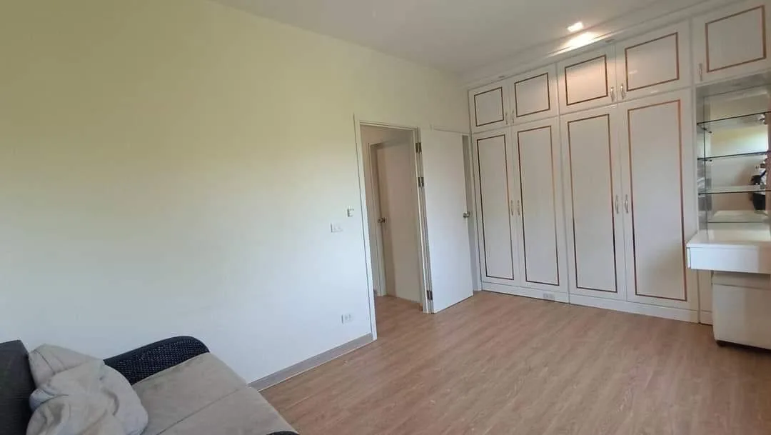 Property photos for Eigen Premium Townhome
