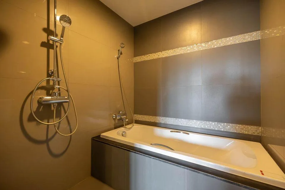 Property photos for The Crest Sukhumvit 34