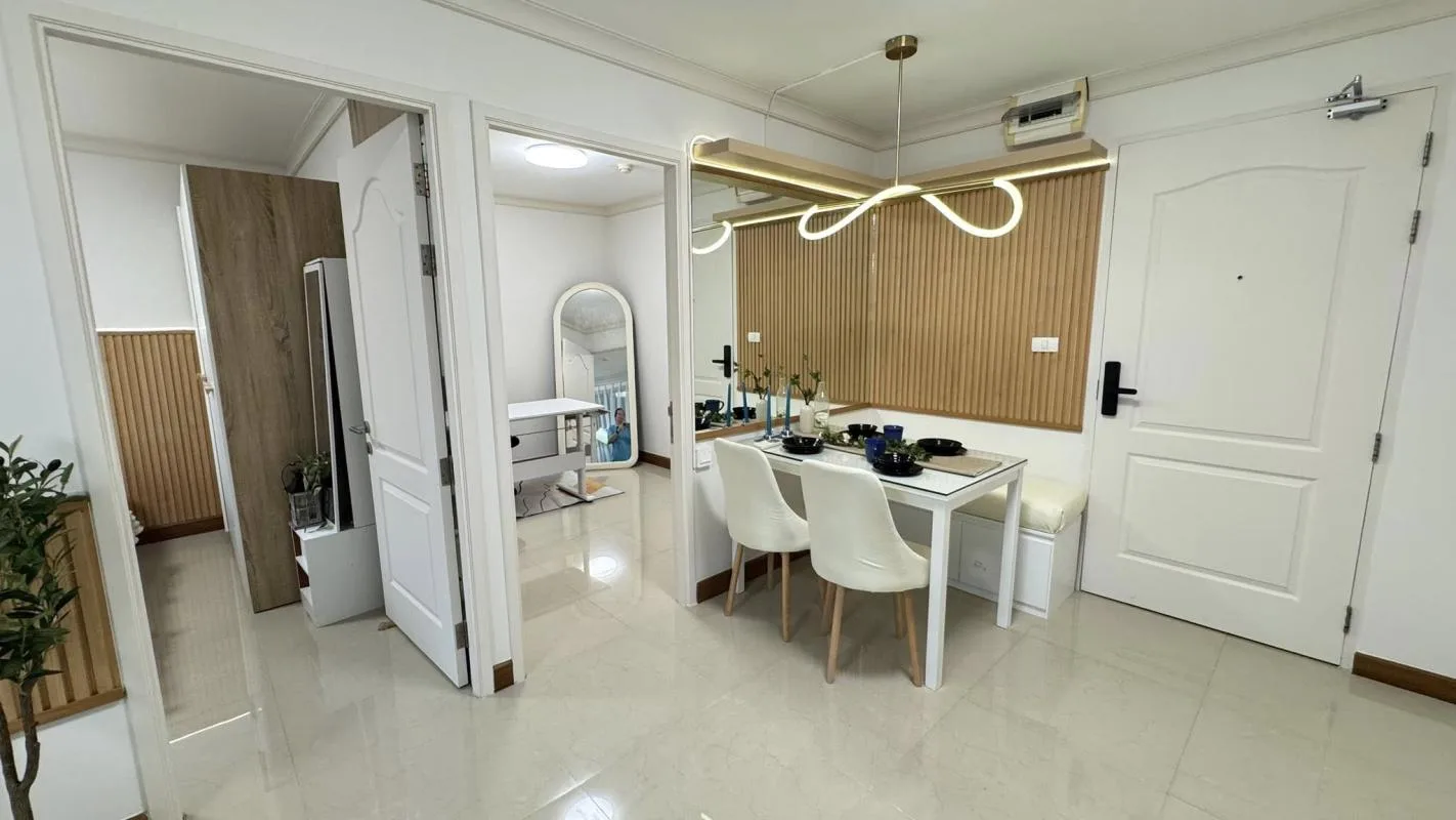 Property photos for Chateau In Town Phaholyothin 11