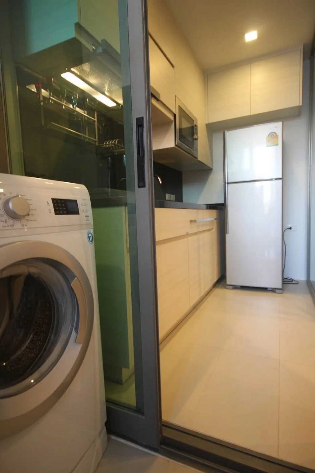 Property photos for The Room Sukhumvit 40