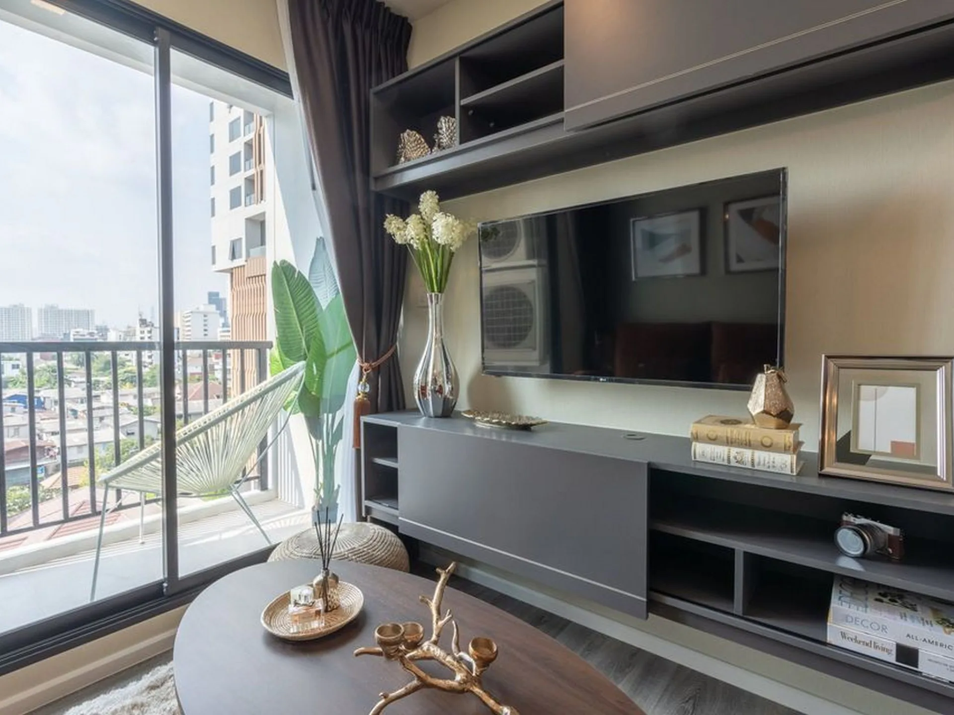Property photos for Notting Hill Jatujak - Interchange