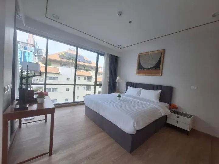 Property photos for Sathorn 111