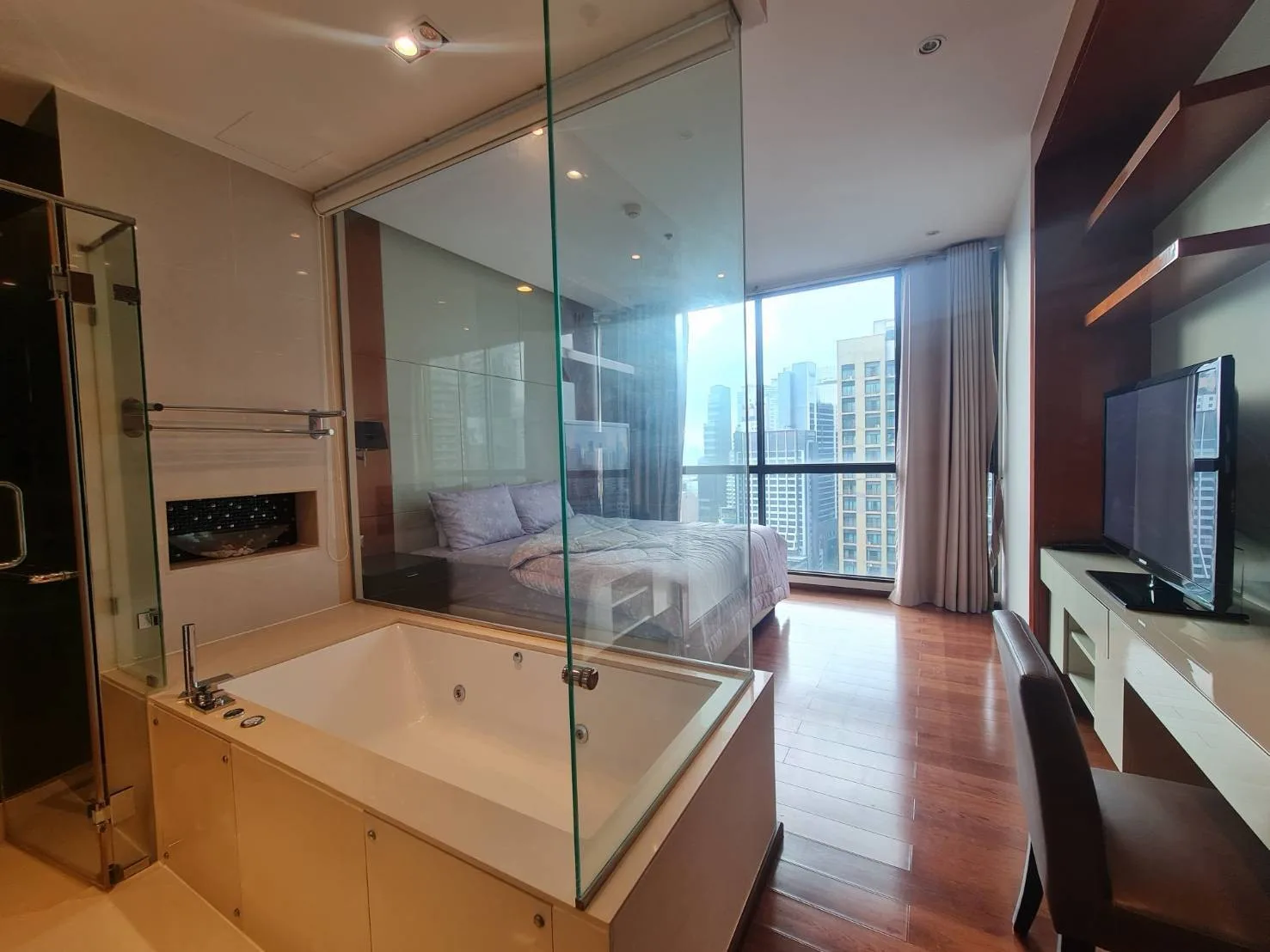 Property photos for The Address Sukhumvit 28