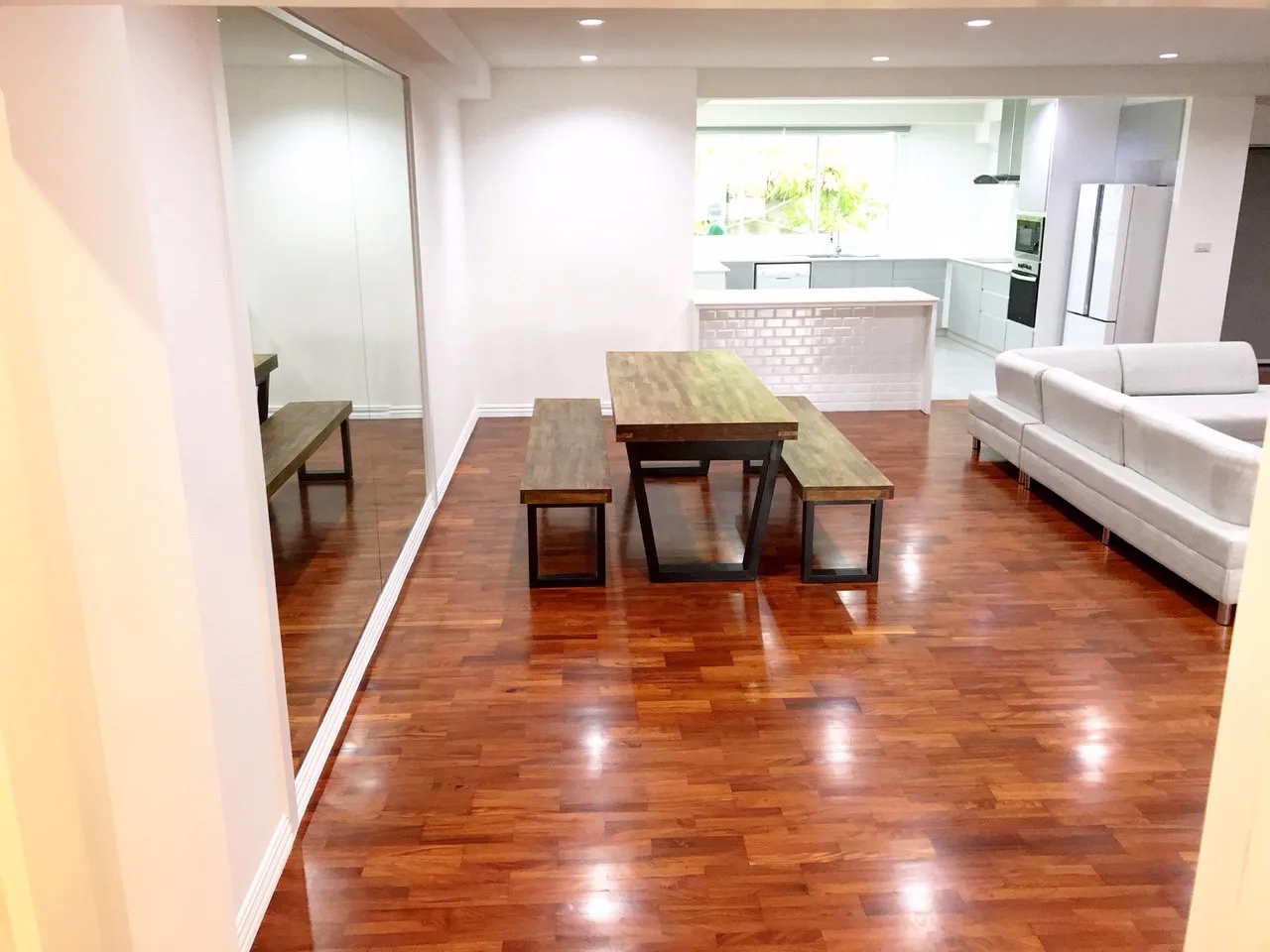Property photos for Thonglor Garden