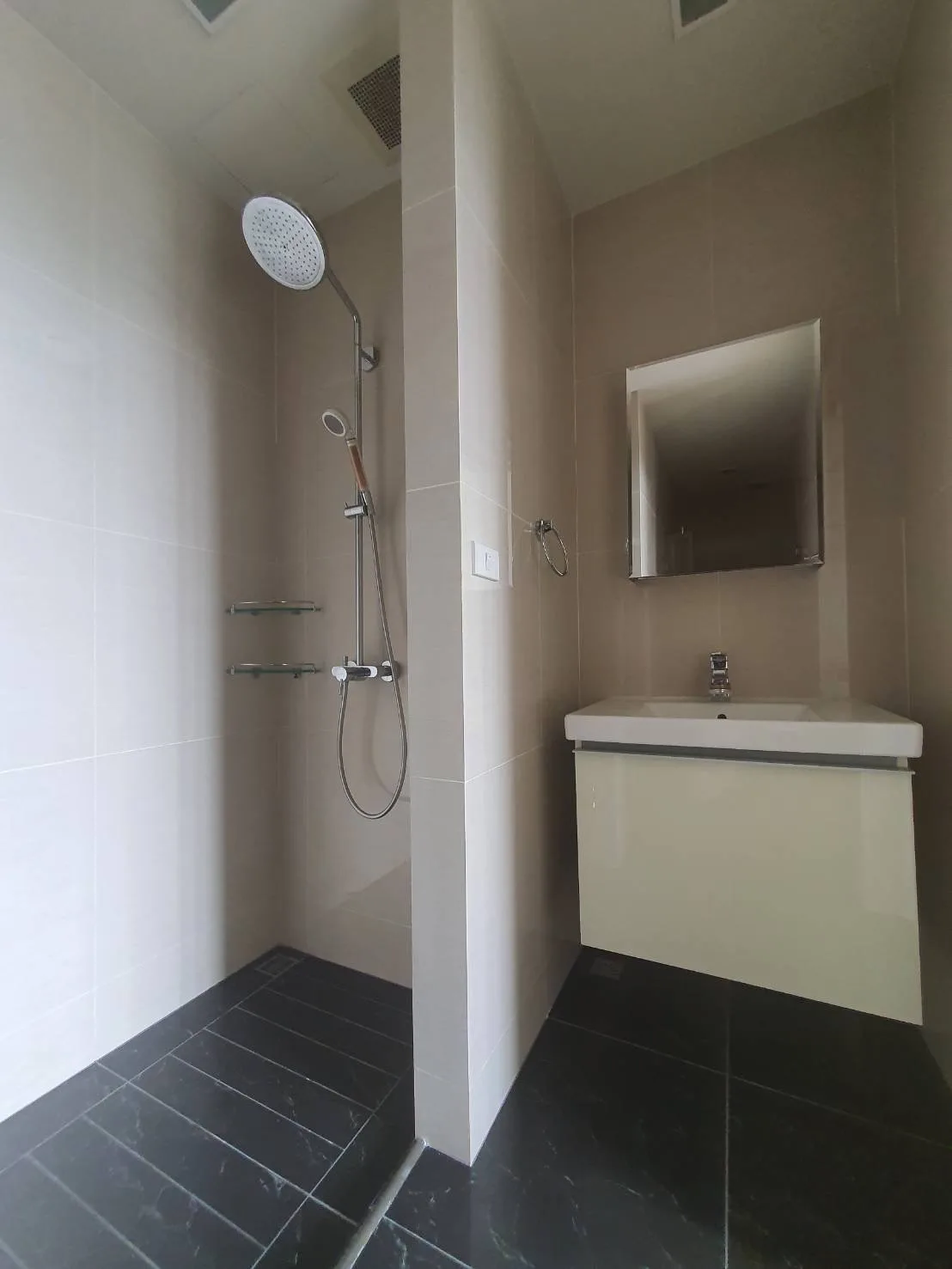 Property photos for Park Origin Phromphong