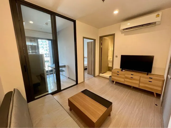Property photos for Life Asoke Hype