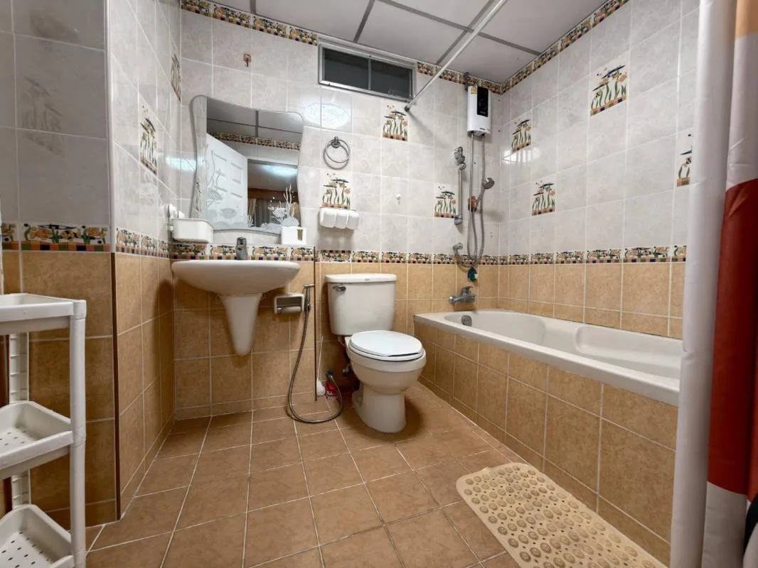 Property photos for The Parkland Bangna