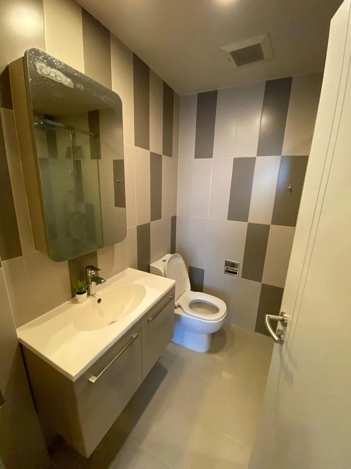 Property photos for Onyx Phaholyothin