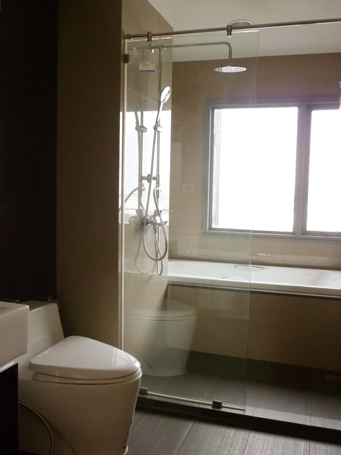 Property photos for The Crest Sukhumvit 34