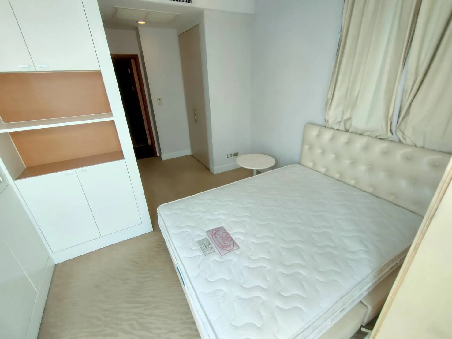 Property photos for Sky Villas Sathorn