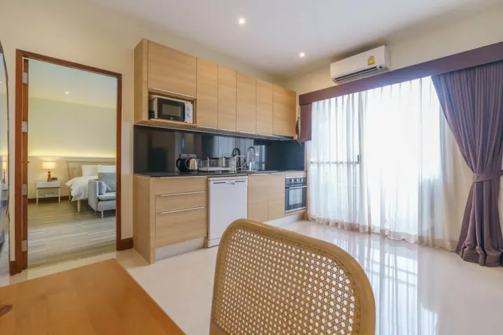 Property photos for 39 Suites
