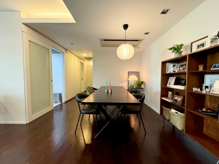 Property photos for Supreme Elegance