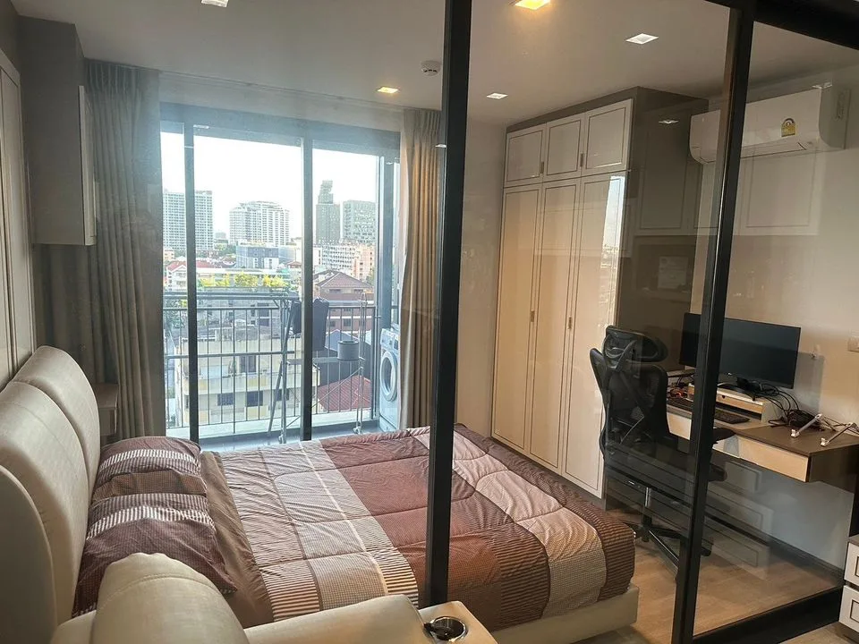 Property photos for THE LINE Phahonyothin Park
