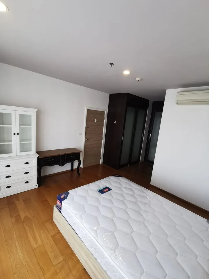 Property photos for Hive Taksin