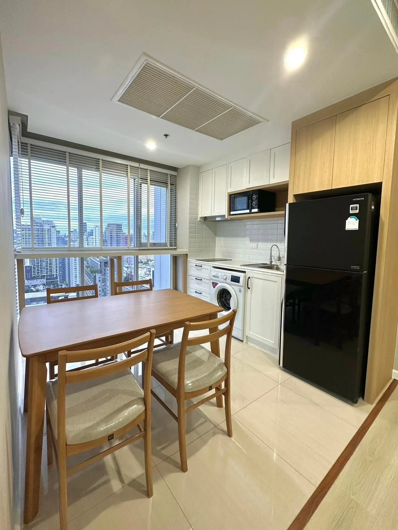 Property photos for Life Ratchadapisek