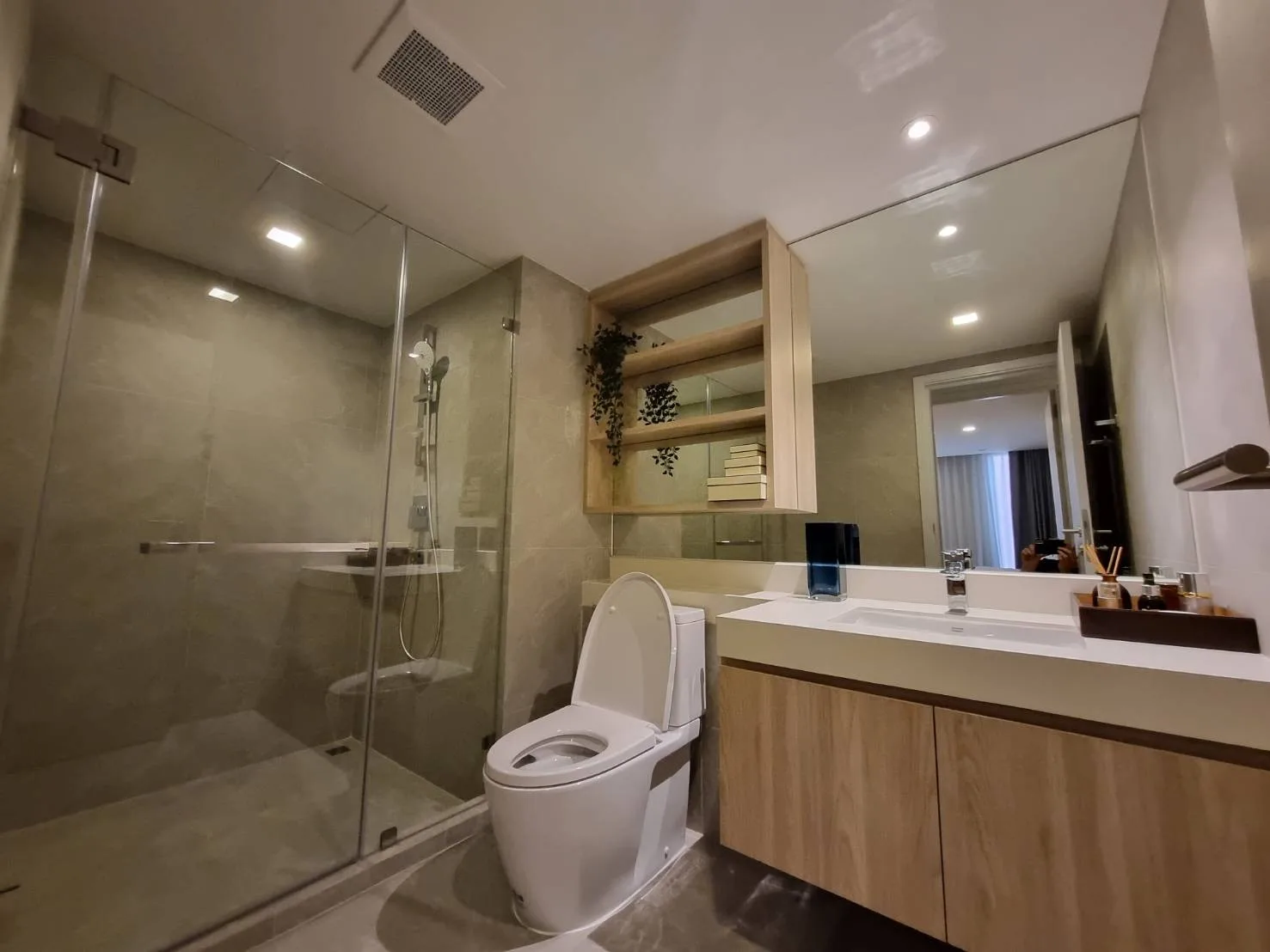Property photos for Piya Apartment Sukhumvit 15