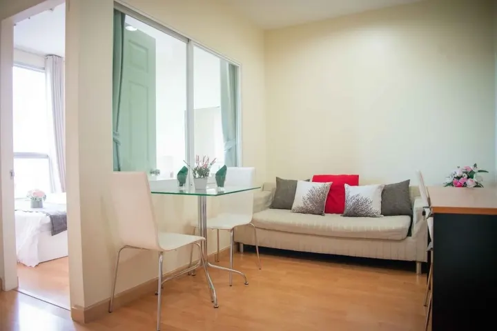 Property photos for Life @ Phahon - Ari