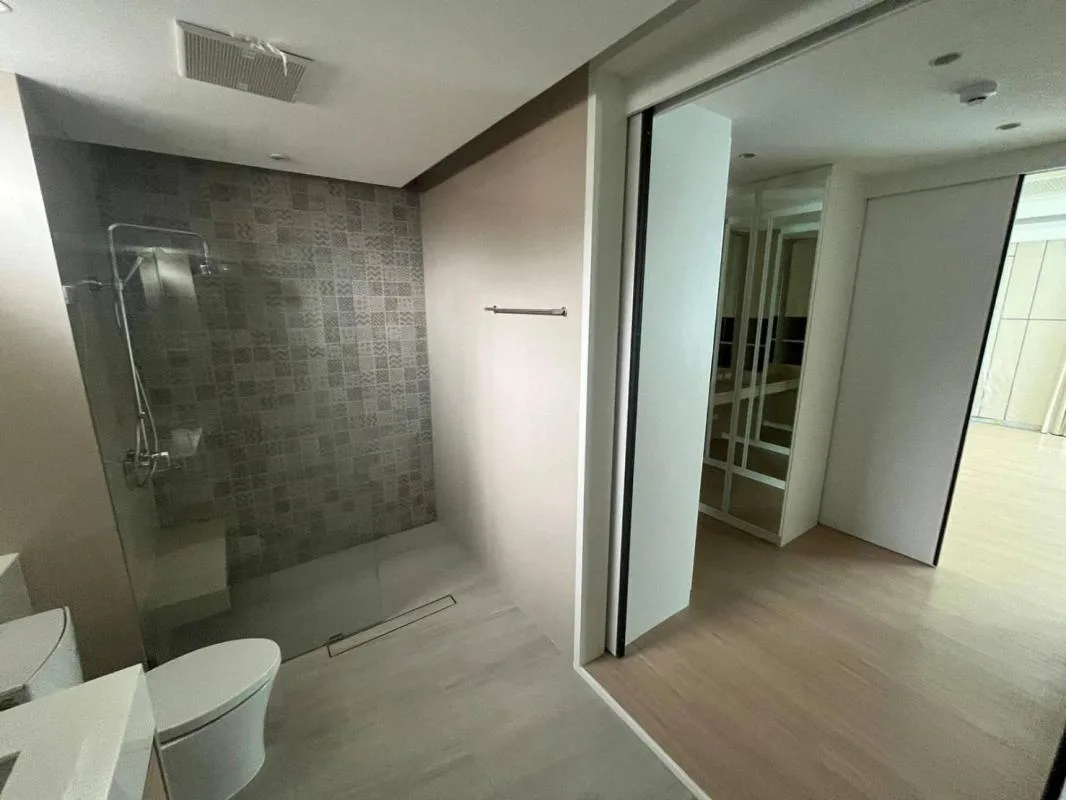 Property photos for Single House 49/19