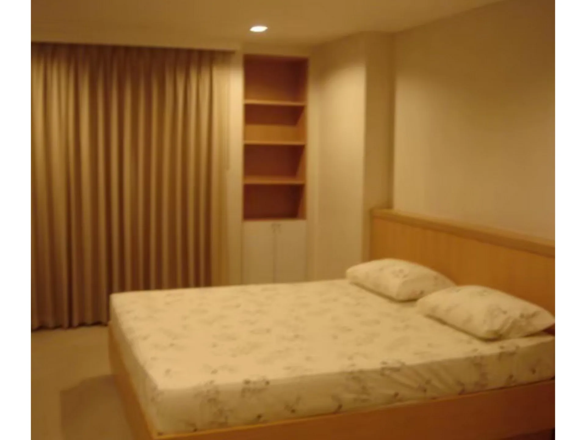 Property photos for Silom Terrace