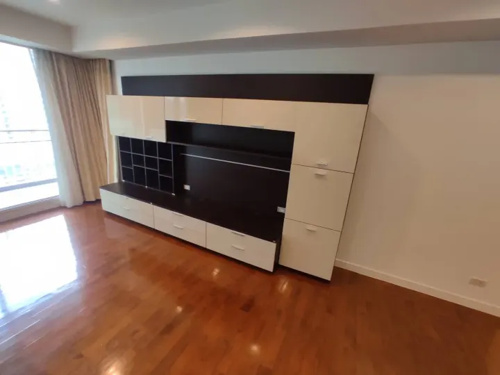 Property photos for Baan Siri 24