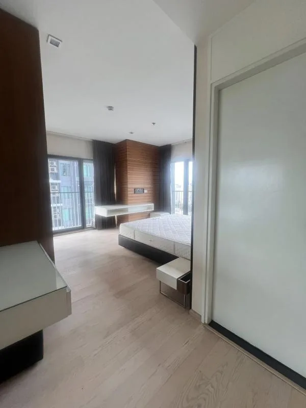 Property photos for Noble Remix
