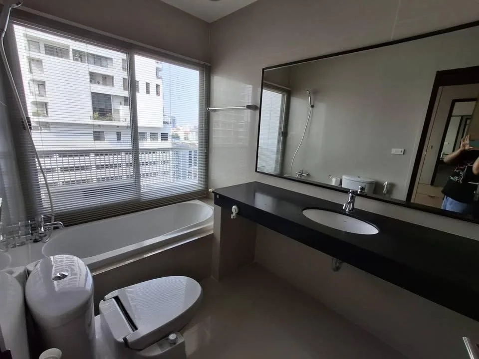 Property photos for Noble Ora