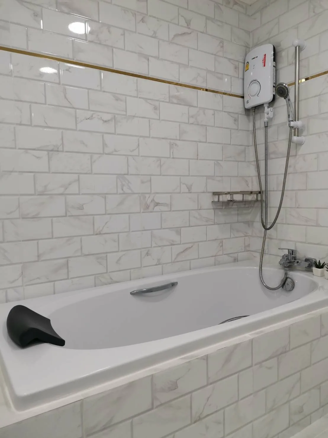 Property photos for Flora Ville
