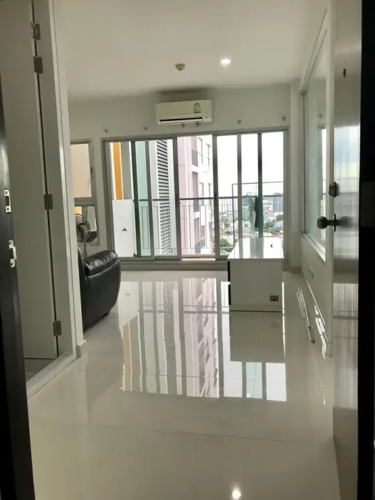 Property photos for The Parkland Taksin - Thapra