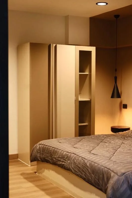 Property photos for State Tower