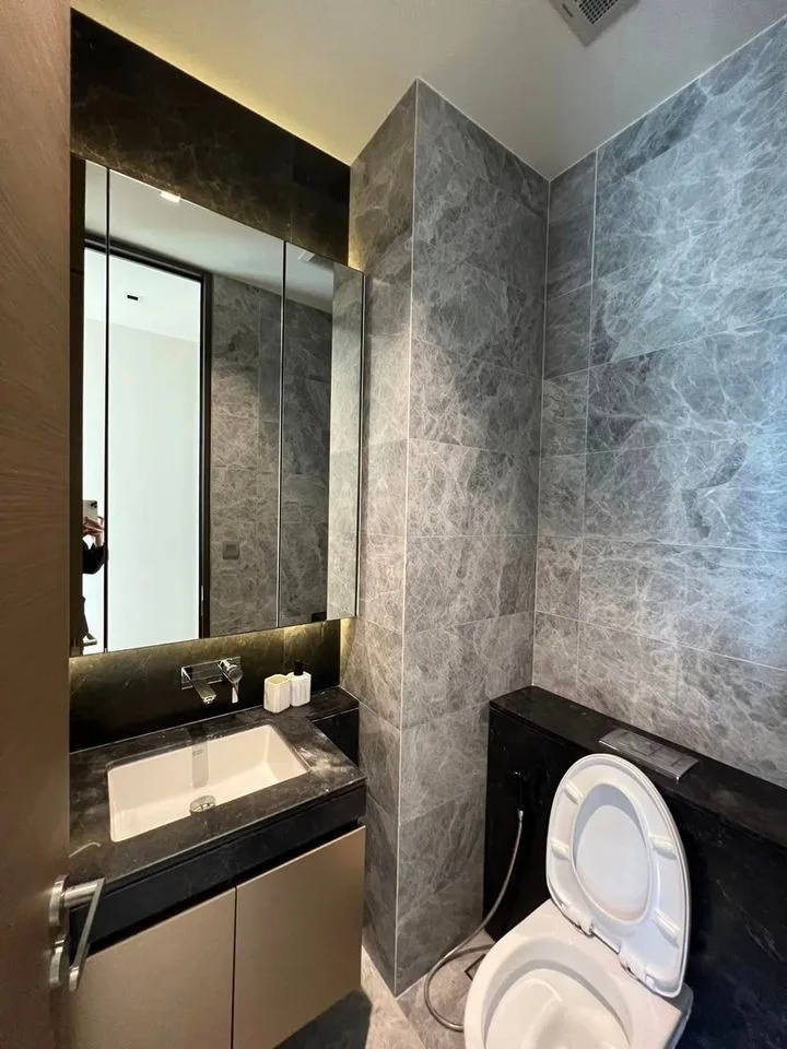 Property photos for 28 Chidlom