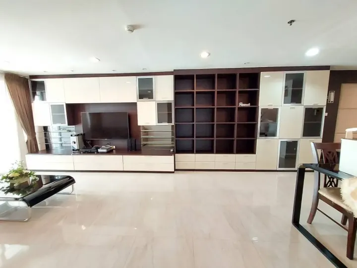 Property photos for Serene Place Sukhumvit 24