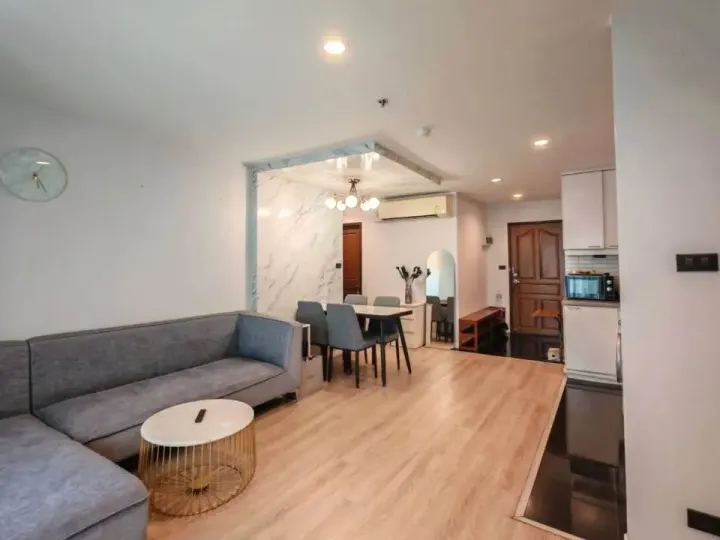 Property photos for Baan Pathumwan