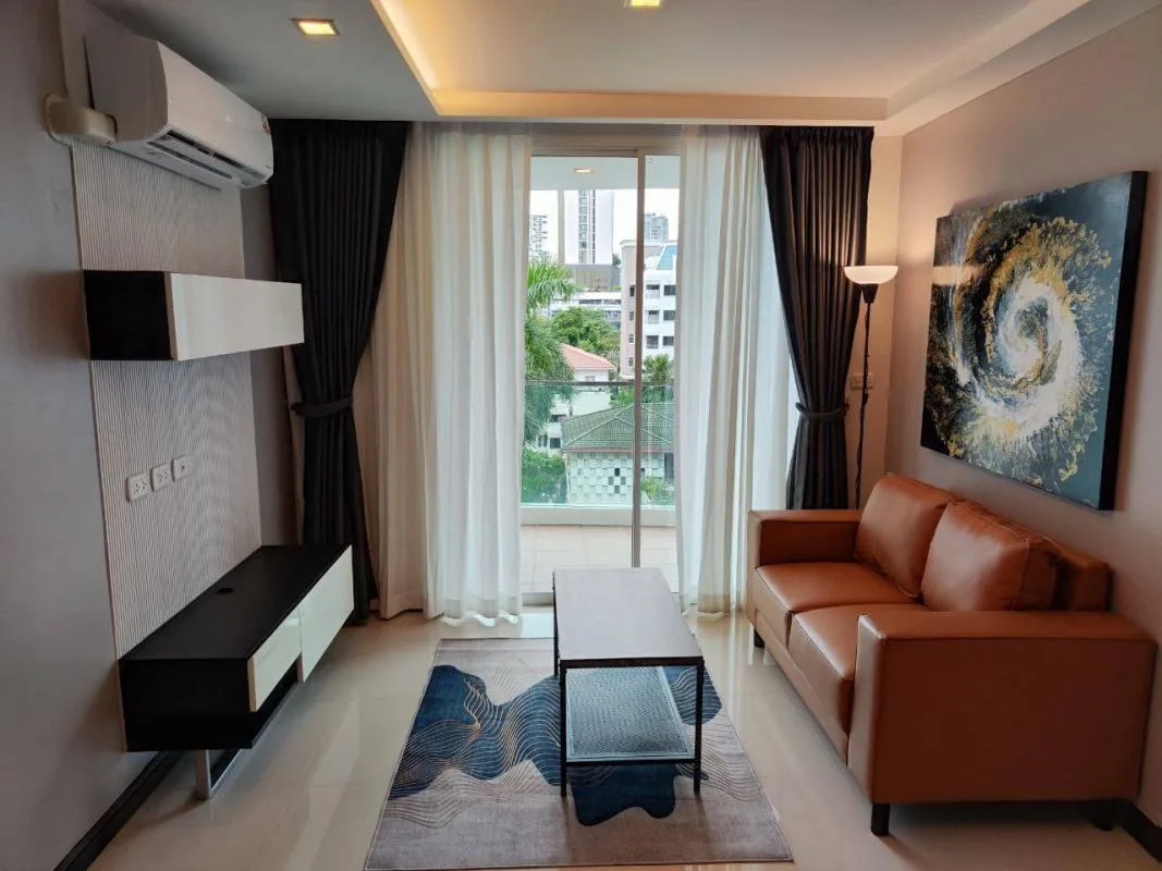 Property photos for Beverly 33