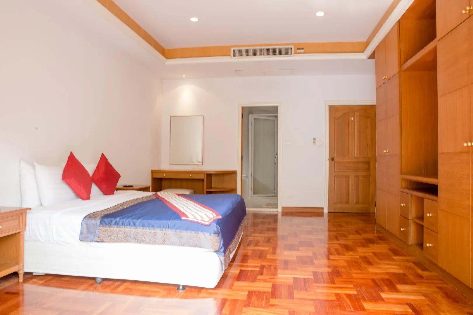 Property photos for Chaidee Mansion
