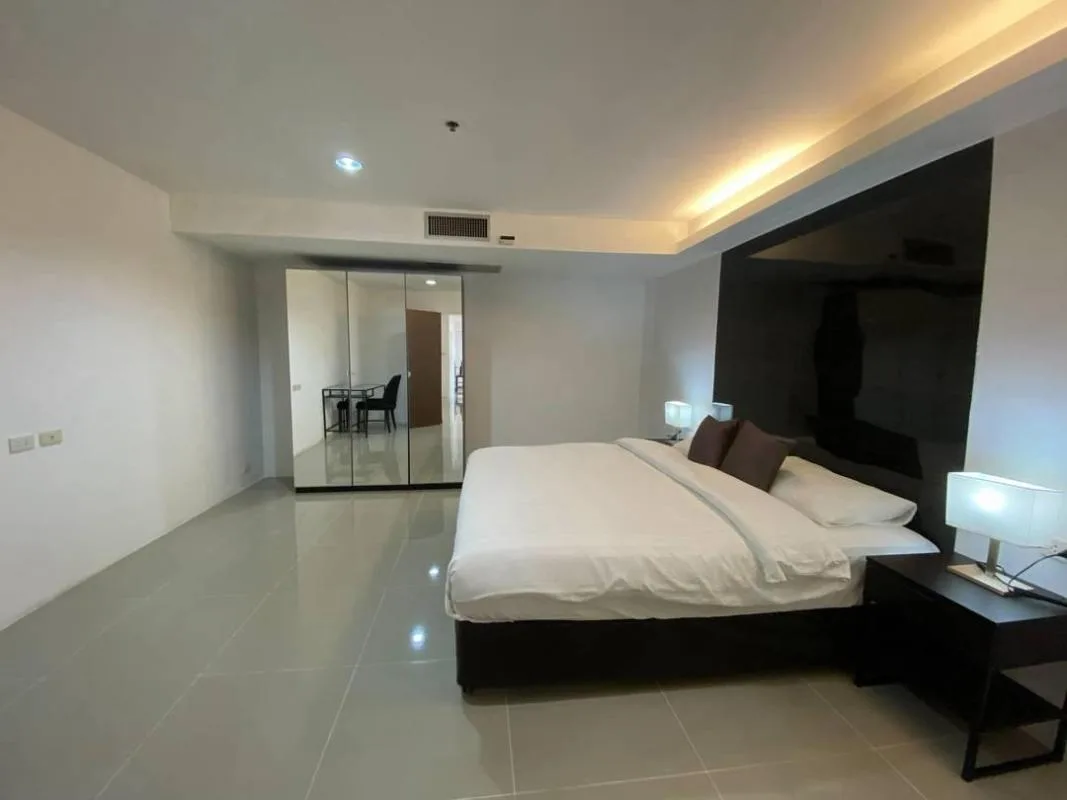 Property photos for The Waterford Diamond