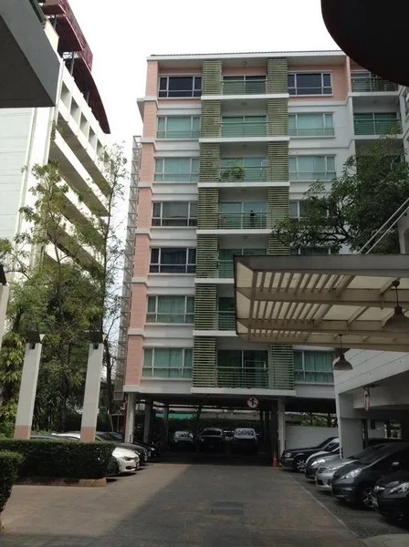 Property photos for Phahol Metro
