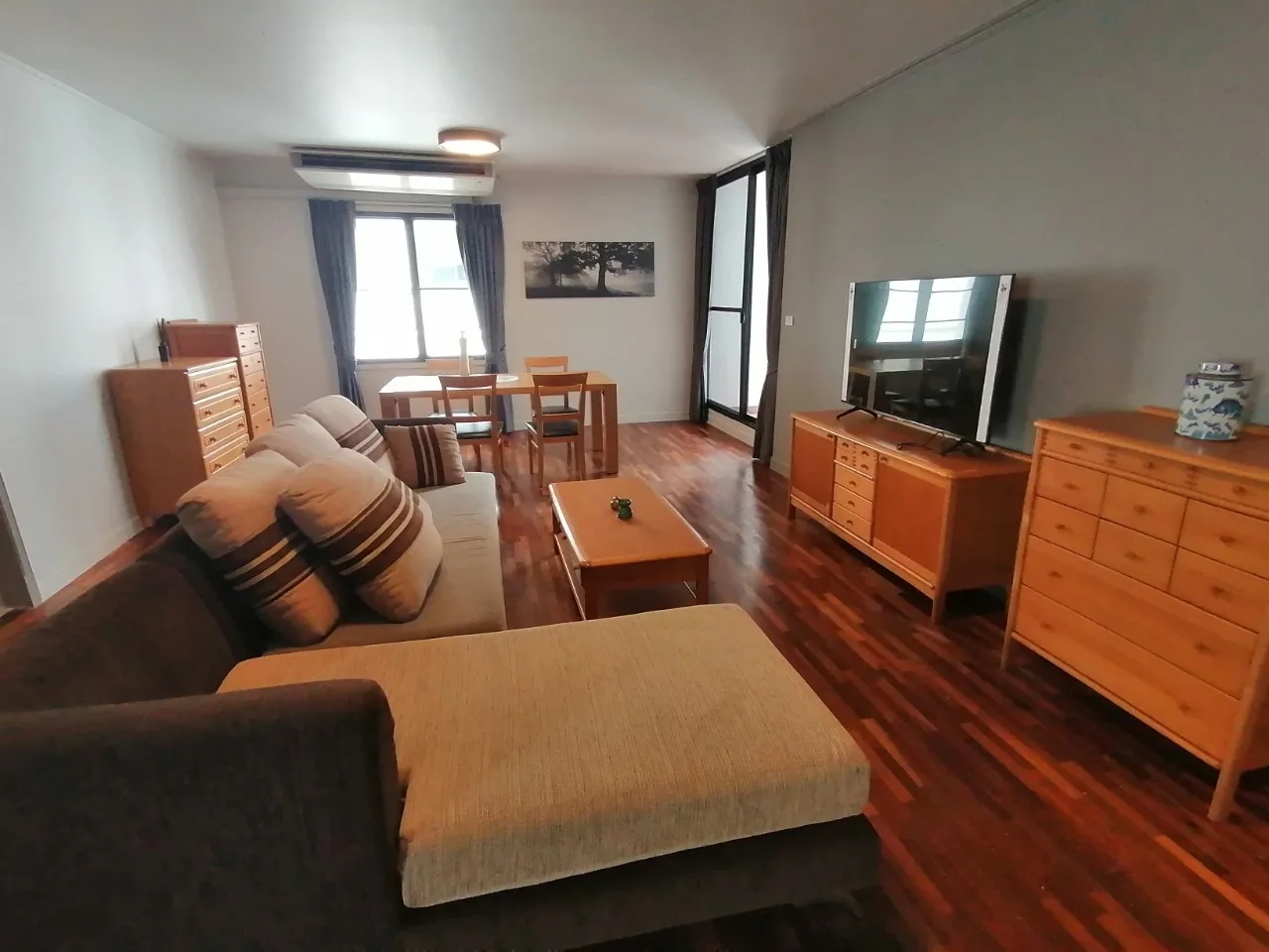 Property photos for Lily House