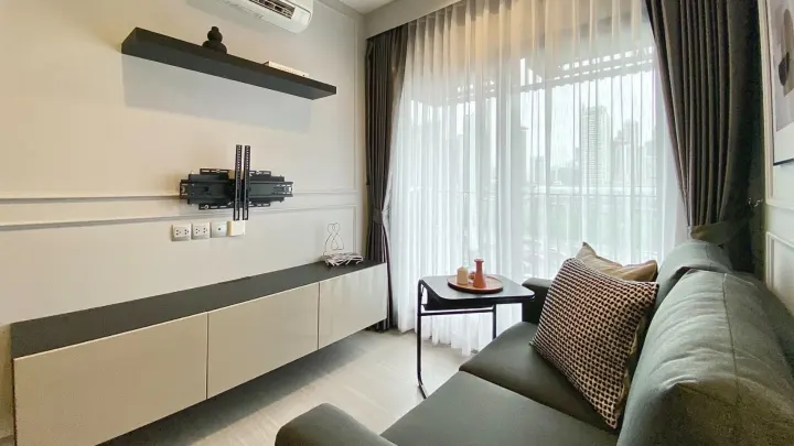 Property photos for Life Asoke Hype