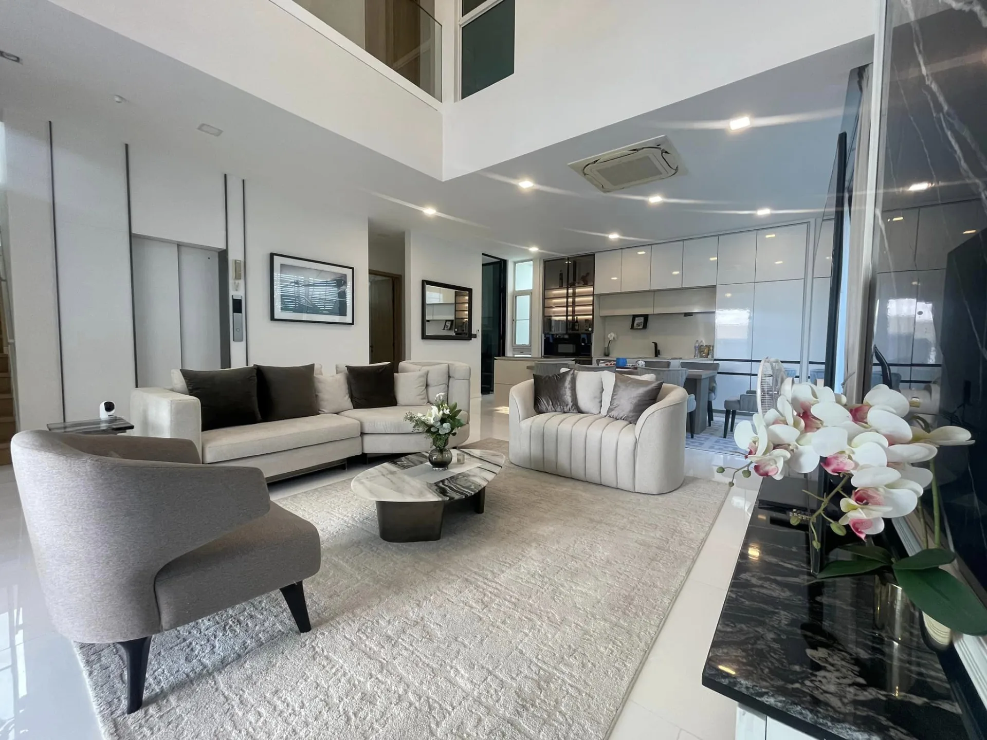 Property photos for Vive Ekkamai-ramintra