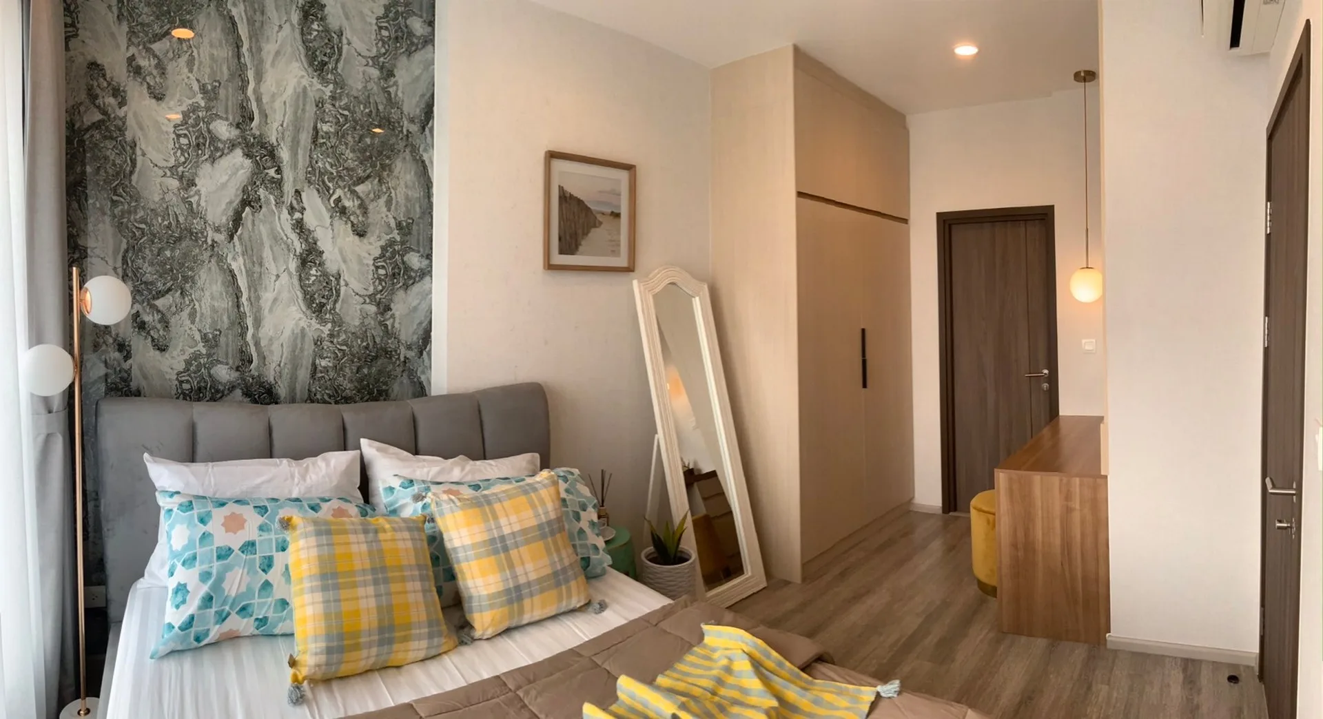 Property photos for Ideo Mobi Asoke