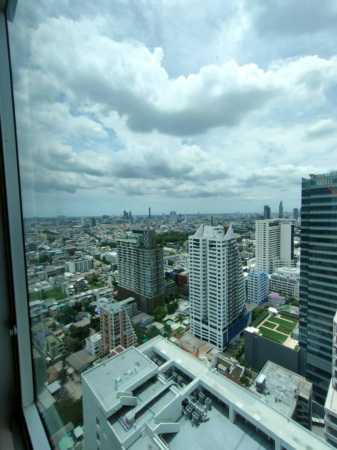 Property photos for Sky Villas Sathorn