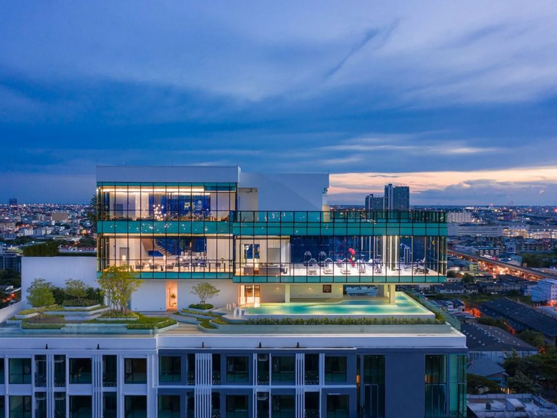 Property photos for KnightsBridge Collage Sukhumvit 107